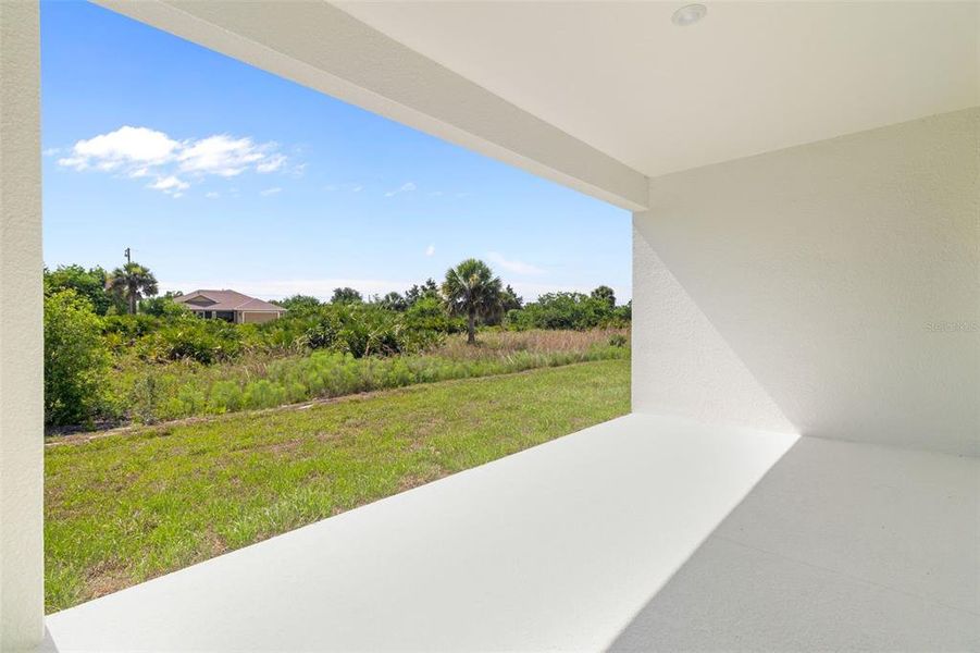 Exterior details and patio area of a home in , Port Charlotte (Image 26).