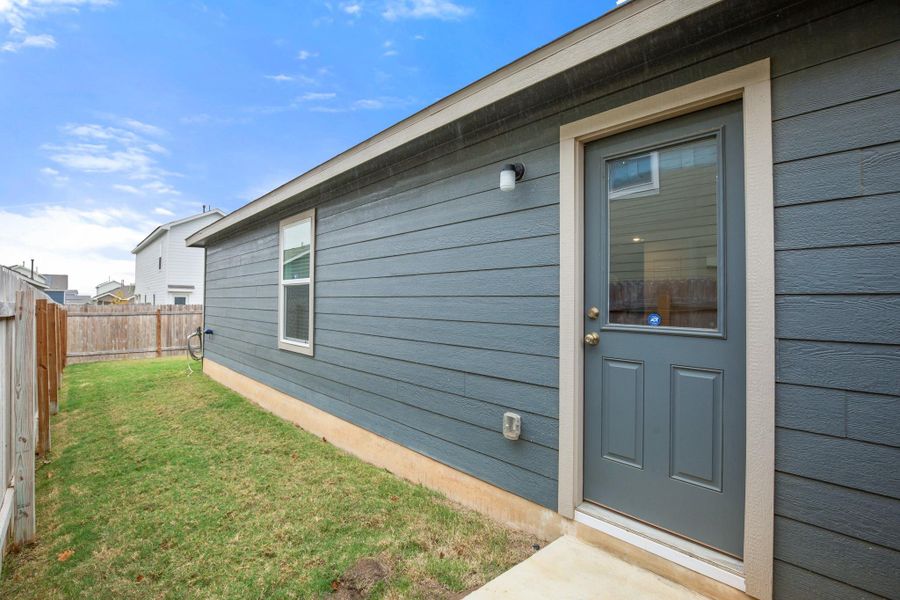 The backyard is a blank slate just waiting for you to make it into your ideal outdoor oasis.