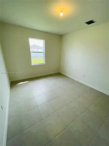 Spacious, unfurnished interior of a new home in , Homestead (Image 19).