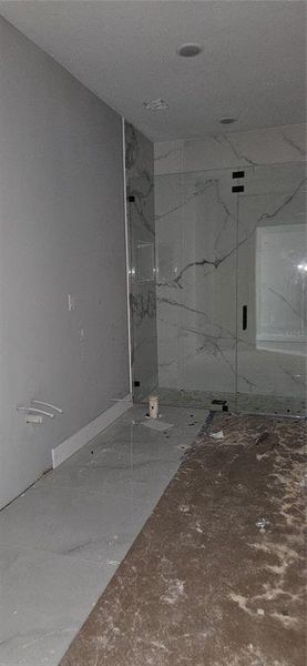 Image 33 of a home in .