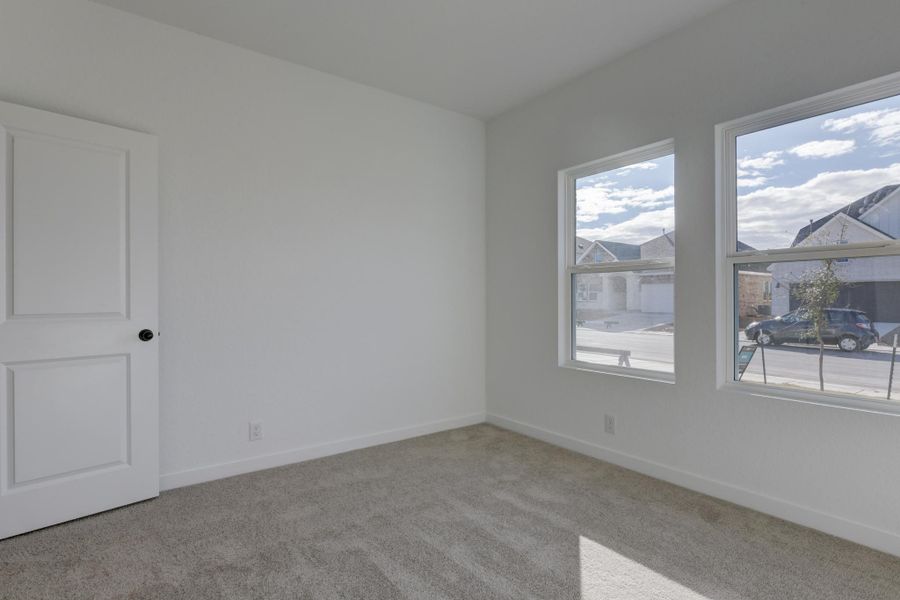 Representative unfurnished interior of a home built from the Hayes by Ashton Woods in Nopal Valley, San Antonio (Image 20).