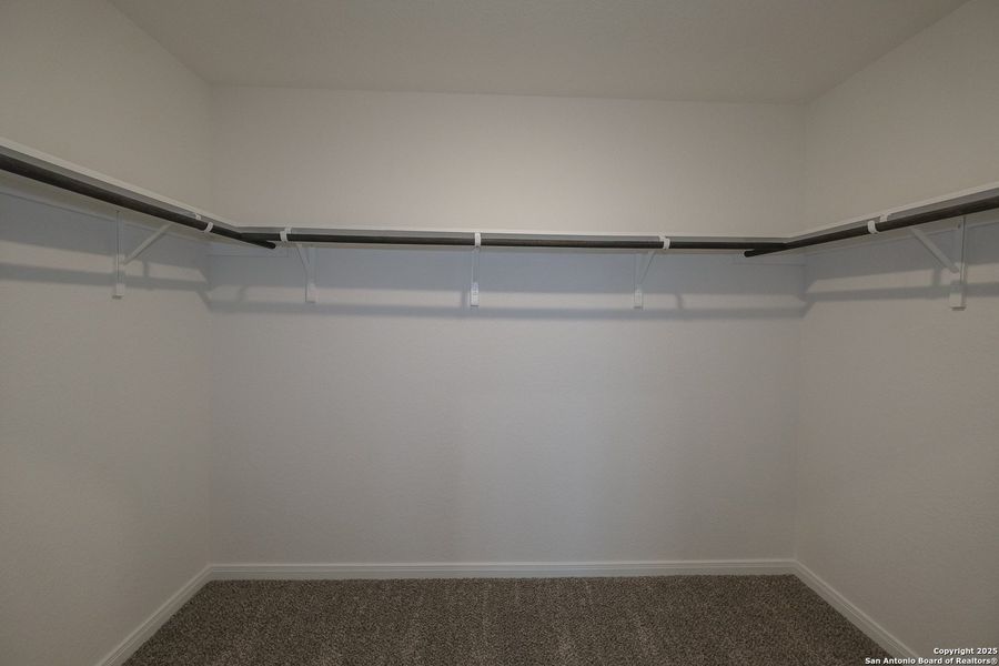 Spacious, unfurnished interior of a new home in Greenspoint Heights, Seguin (Image 28).