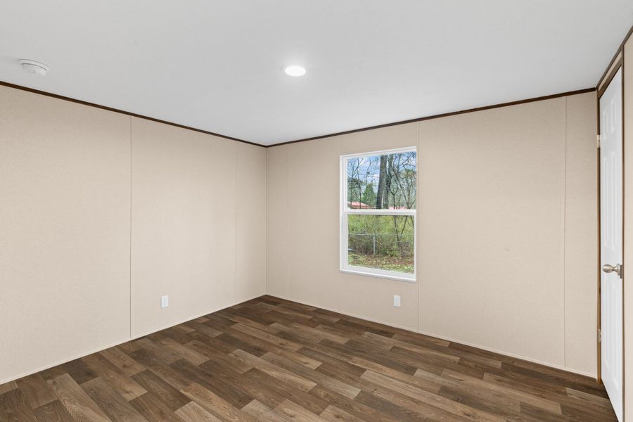 Spacious, unfurnished interior of a new home in , Summerville (Image 18).