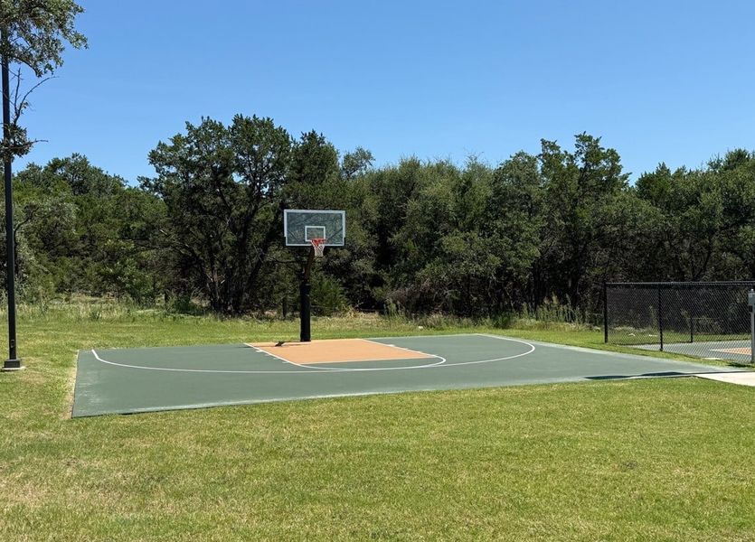 Community amenities in Heights at San Gabriel, Georgetown (Image 29).