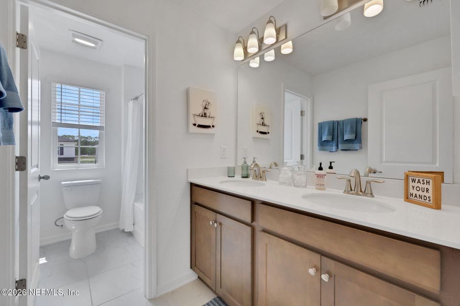 Furnished interior view inside a new home in Diamond Springs, Jacksonville (Image 12).