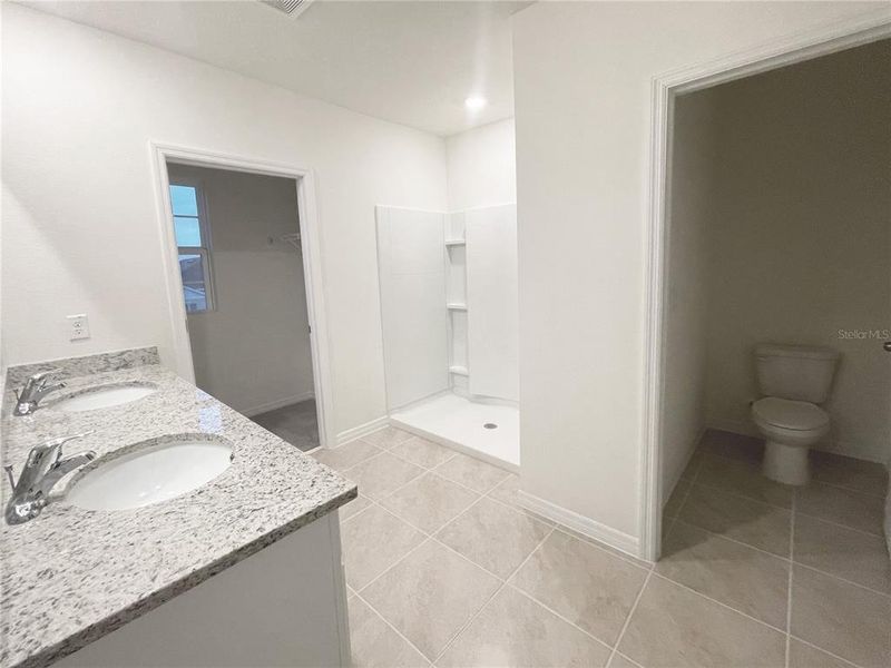 Furnished interior view inside a new home in , Haines City (Image 12).