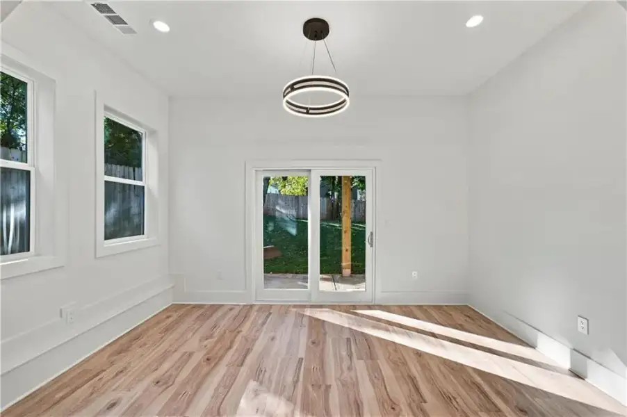 Spacious, unfurnished interior of a new home in , Atlanta (Image 39).