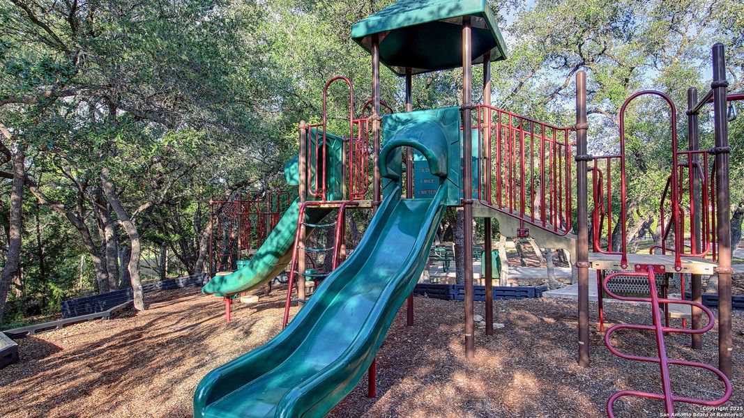 Image 12 of a home in Kinder Ranch 70'.