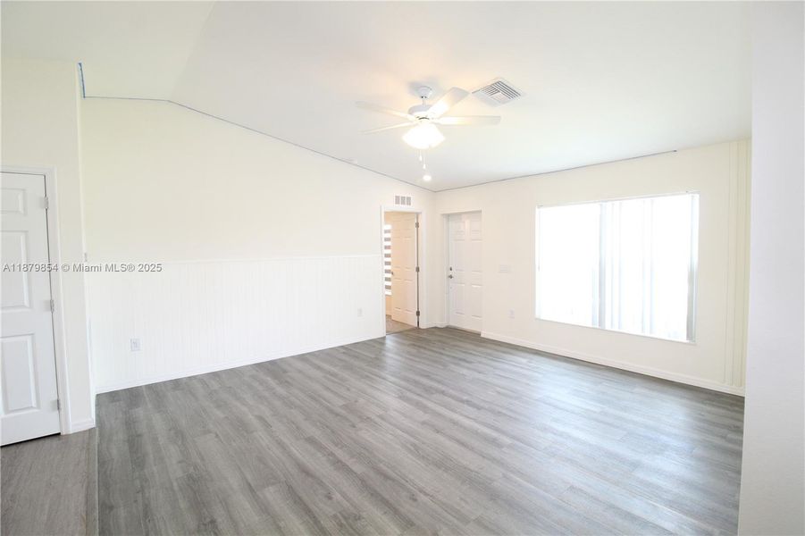 Spacious, unfurnished interior of a new home in , Labelle (Image 7).