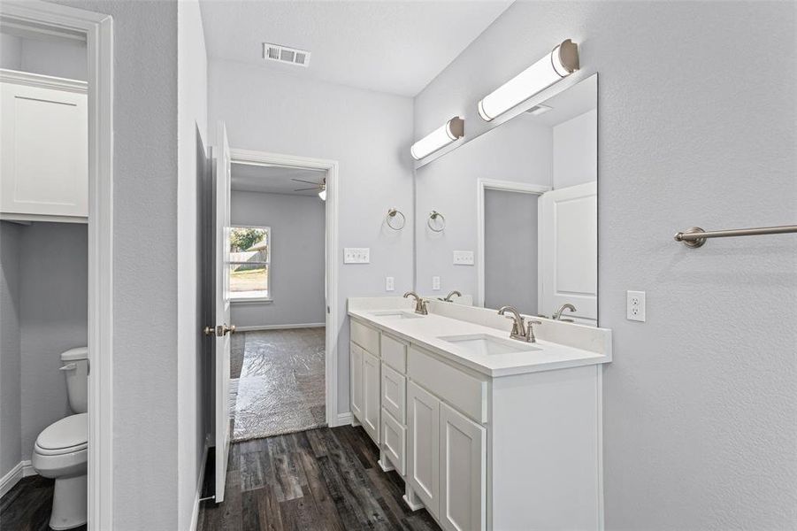 Furnished interior view inside a new home in , Rio Vista (Image 15).