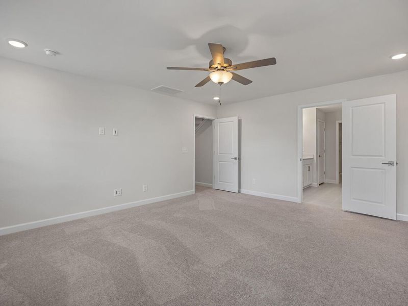 Spacious, unfurnished interior of a new home in Wellers Knoll, Lillington (Image 22).