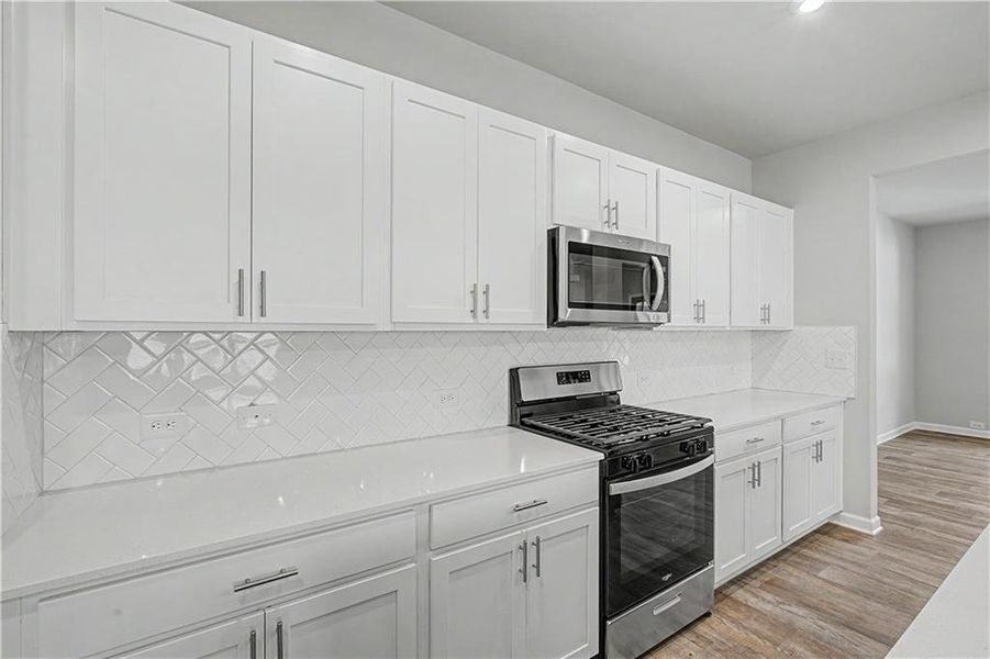 Furnished interior view inside a new home in Meadow Pines, Dallas (Image 11).
