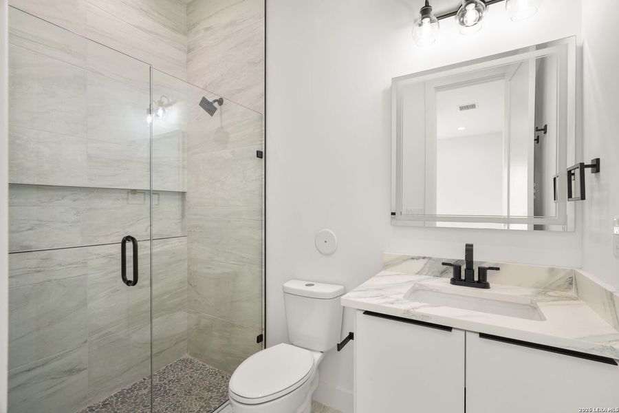 Furnished interior view inside a new home in , El Paso (Image 19).