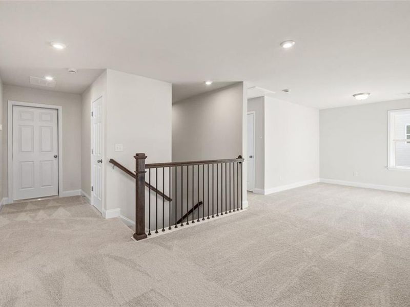 Spacious, unfurnished interior of a new home in Wehunt Meadows, Hoschton (Image 28).