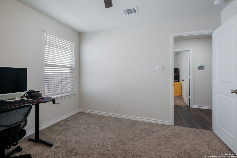 Spacious, unfurnished interior of a new home in Redbird Ranch, San Antonio (Image 22).