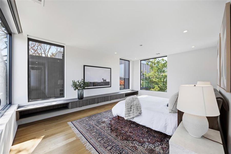 Furnished interior view inside a new home in , Dallas (Image 28).