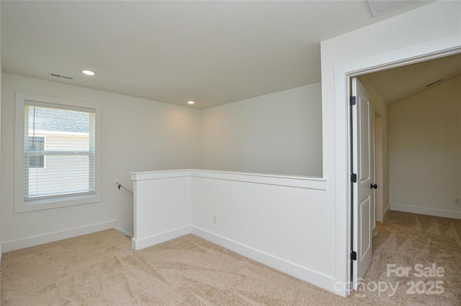 Image 18 of a home in .