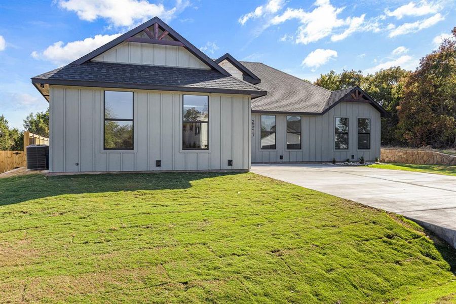 Exterior details and patio area of a home in , Granbury (Image 26). Exterior details and patio area of a home in , Granbury (Image 26).