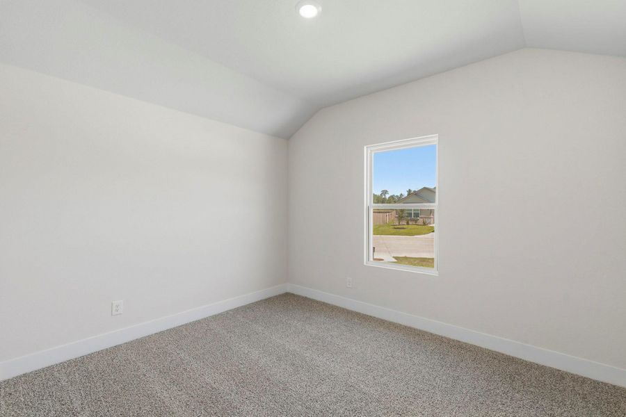 Spacious, unfurnished interior of a new home in Chapel Lakes, Montgomery (Image 16).