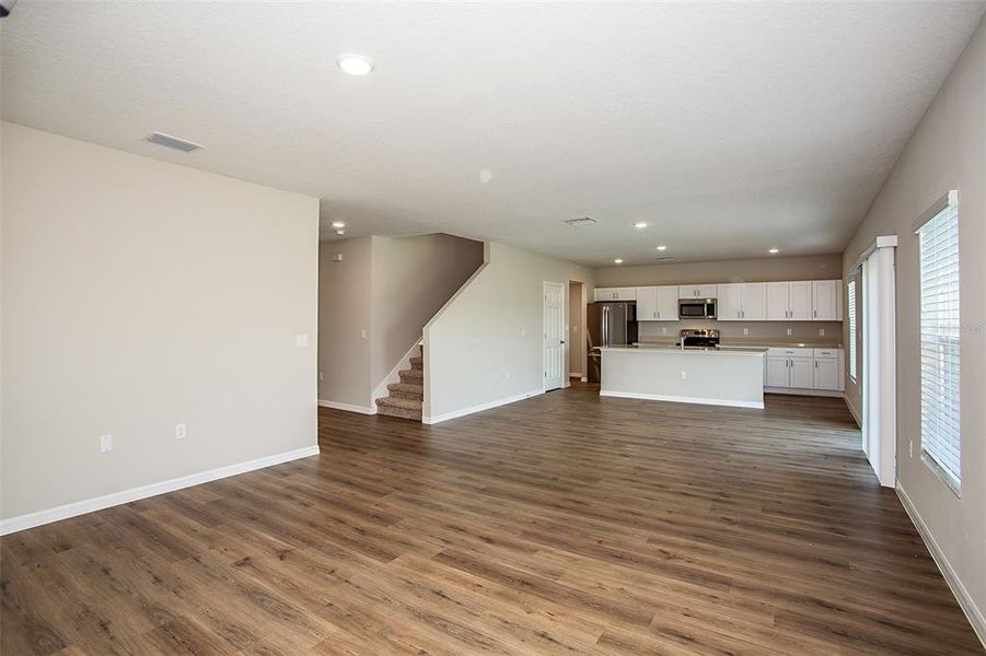 Spacious, unfurnished interior of a new home in Lawson Dunes, Haines City (Image 17). Spacious, unfurnished interior of a new home in Lawson Dunes, Haines City (Image 17).
