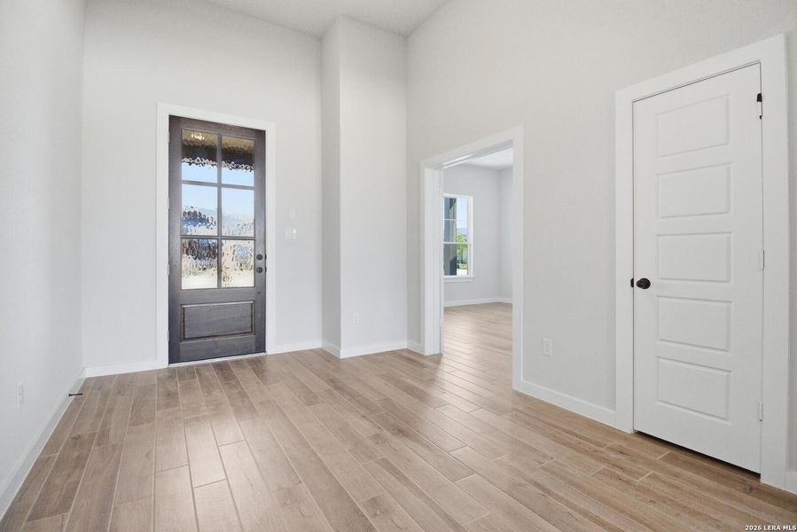 Spacious, unfurnished interior of a new home in Villas Las Flores, Floresville (Image 23). Spacious, unfurnished interior of a new home in Villas Las Flores, Floresville (Image 23).