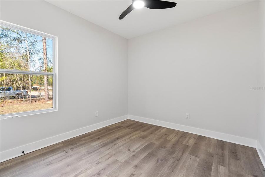 Spacious, unfurnished interior of a new home in , Dunnellon (Image 23).