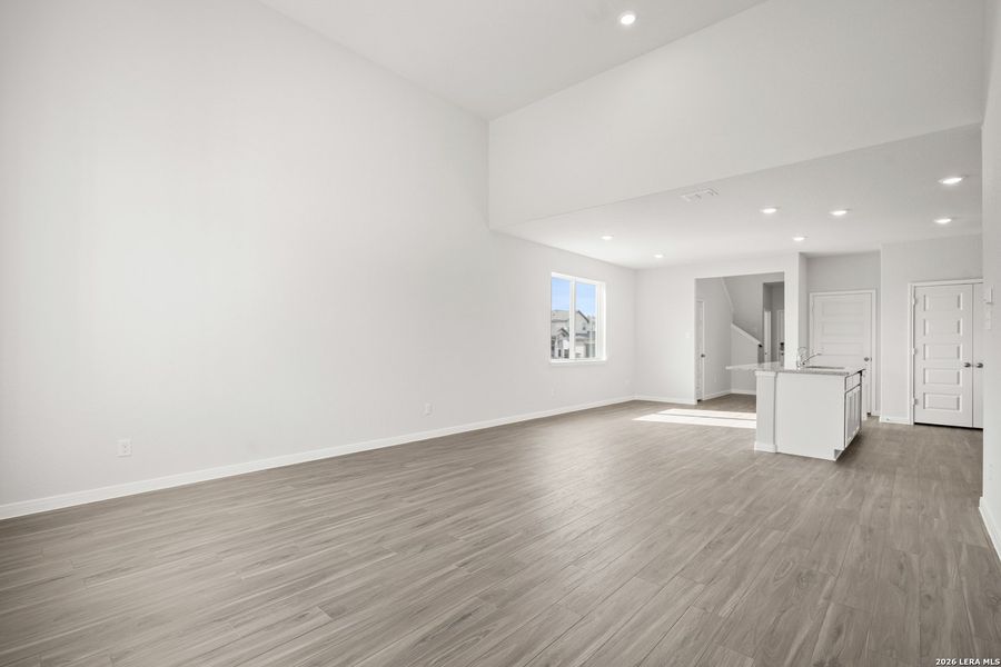 Spacious, unfurnished interior of a new home in Abbott Place, St. Hedwig (Image 14).