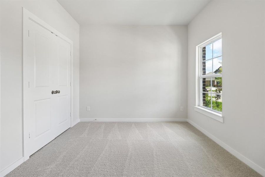 Spacious, unfurnished interior of a new home in Overland Grove, Forney (Image 17).
