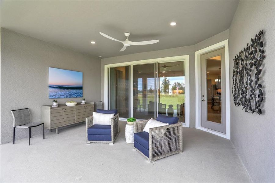 Exterior details and patio area of a home in Angeline, Land O' Lakes (Image 22).
