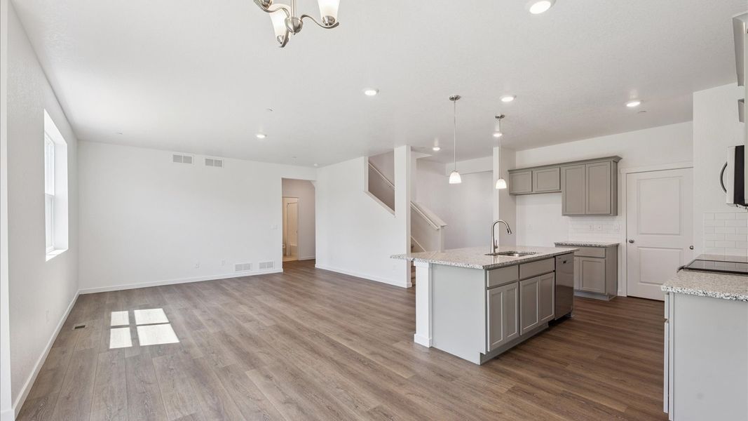 Image 15 of a home in Vista Meadows.