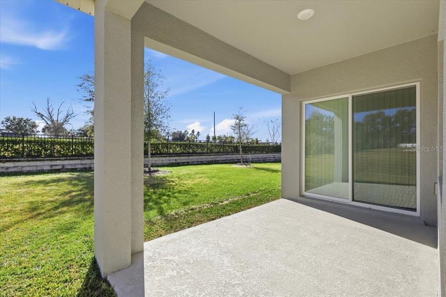 Exterior details and patio area of a home in Oak Pointe, Apopka (Image 3). Exterior details and patio area of a home in Oak Pointe, Apopka (Image 3).