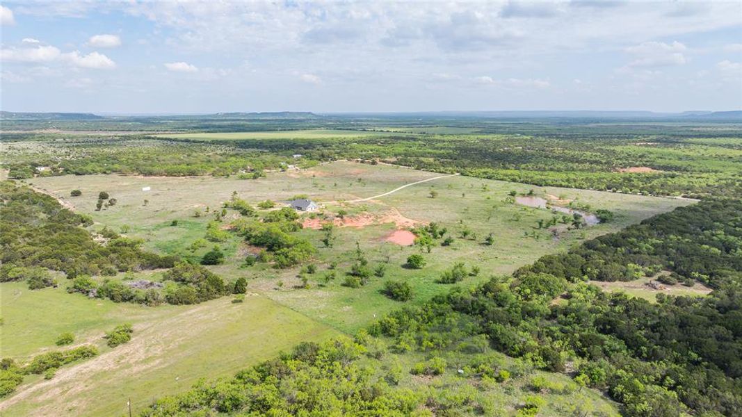 Natural landscape and outdoor views near  in Ovalo (Image 30).