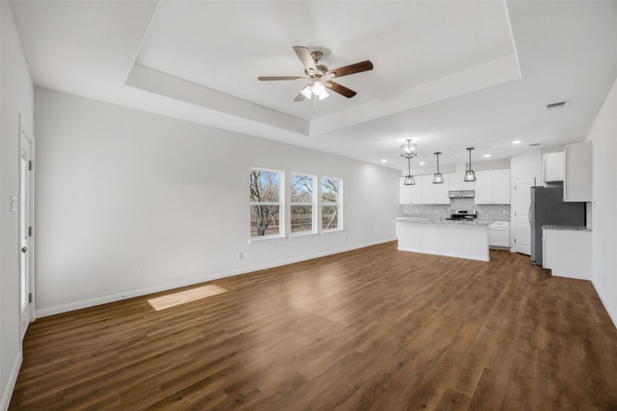 Spacious, unfurnished interior of a new home in , Nixon (Image 10).