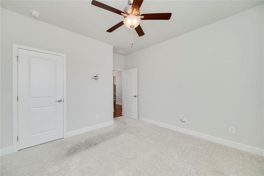 Spacious, unfurnished interior of a new home in Wimberly, Powder Springs (Image 28).