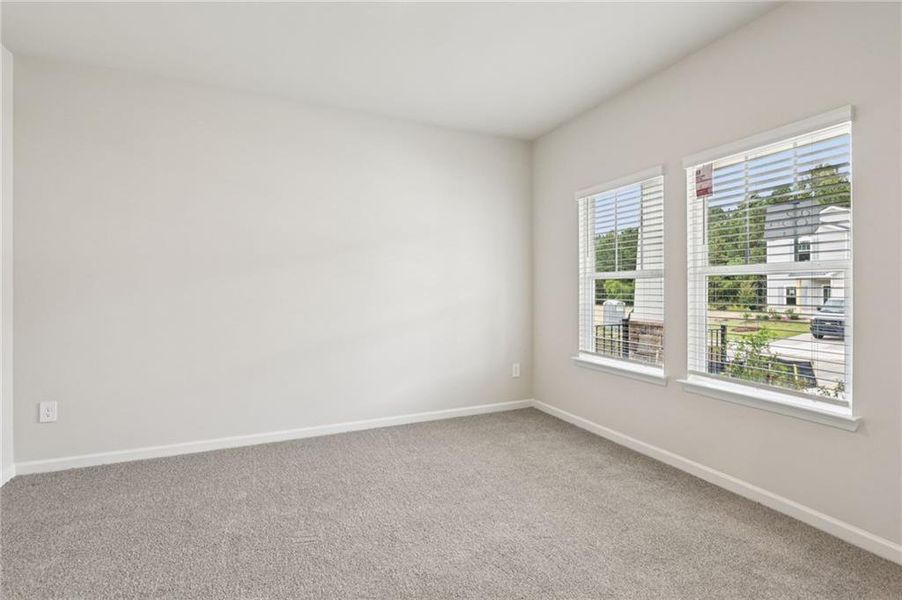 Spacious, unfurnished interior of a new home in Ivey Township, Dallas (Image 27).