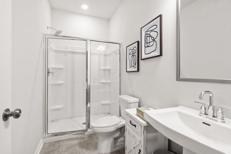 Furnished interior view inside a new home in Rosewood Farm, Lawrenceville (Image 8).