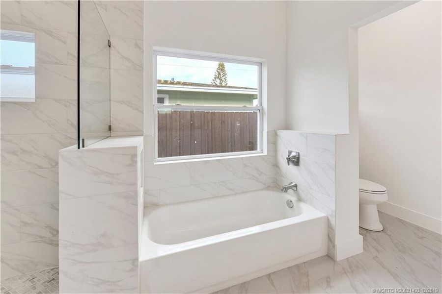 Master Tub