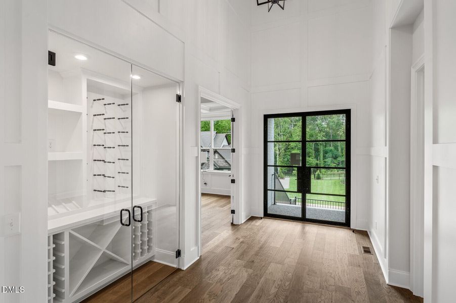 KCH-1319_Marabelle_A_Foyer 3 KCH-1319_Marabelle_A_Foyer 3