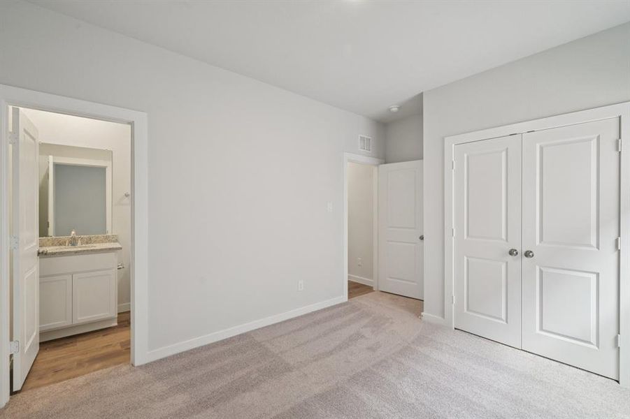 Spacious, unfurnished interior of a new home in Sperling Farms, Ferris (Image 36). Spacious, unfurnished interior of a new home in Sperling Farms, Ferris (Image 36).
