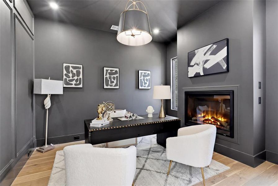 Furnished interior view inside a new home in , Dallas (Image 13).