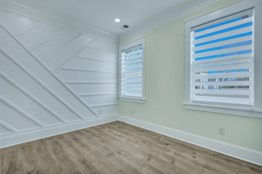 Spacious, unfurnished interior of a new home in , North Charleston (Image 17).