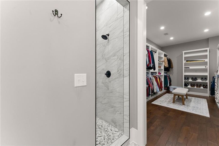 Furnished interior view inside a new home in , Cleveland (Image 52).