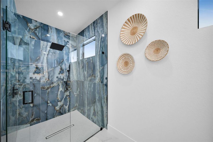 Furnished interior view inside a new home in , Cape Coral (Image 16).