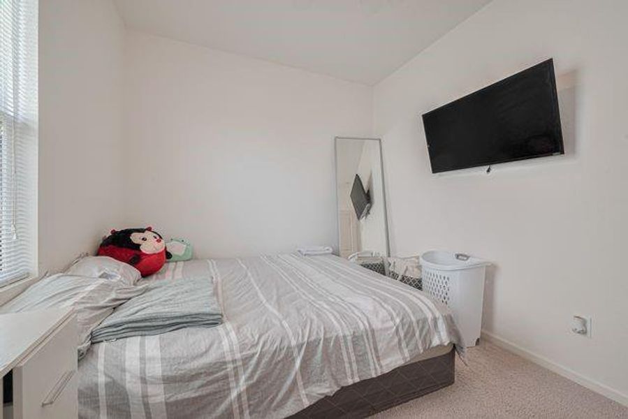 Image 15 of a home in Wayside Village. Image 15 of a home in Wayside Village.