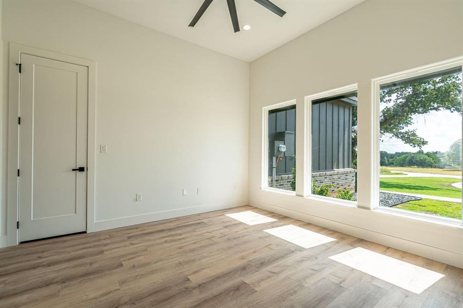 Spacious, unfurnished interior of a new home in , Granbury (Image 36). Spacious, unfurnished interior of a new home in , Granbury (Image 36).