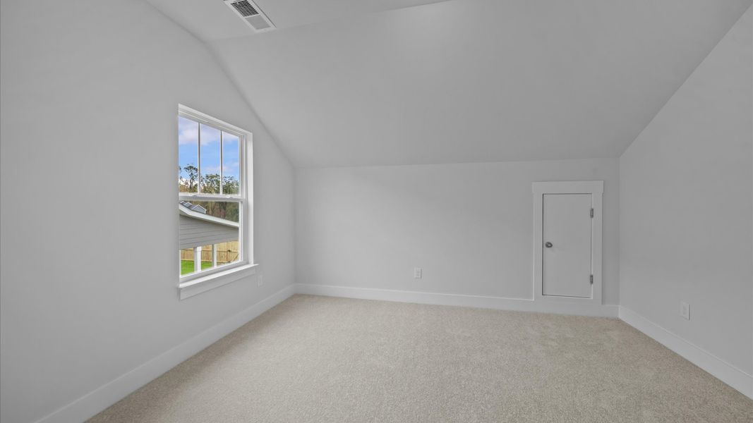 First-class bedroom with generous proportions, a walk-in closet, and beautiful natural light through large windows First-class bedroom with generous proportions, a walk-in closet, and beautiful natural light through large windows