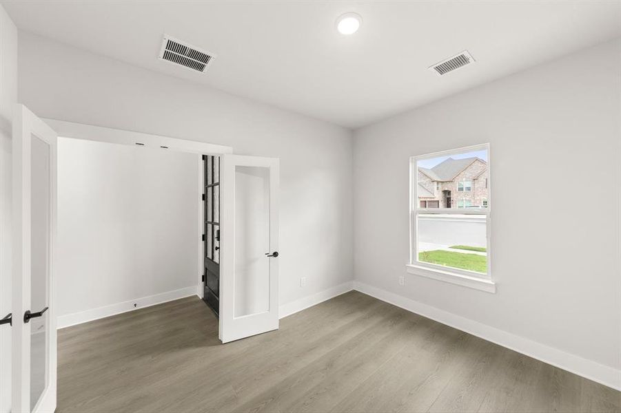 Spacious, unfurnished interior of a new home in Grayhawk Addition, Forney (Image 20).