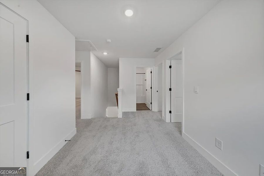 Spacious, unfurnished interior of a new home in Canterbury Villas, Carrollton (Image 19). Spacious, unfurnished interior of a new home in Canterbury Villas, Carrollton (Image 19).