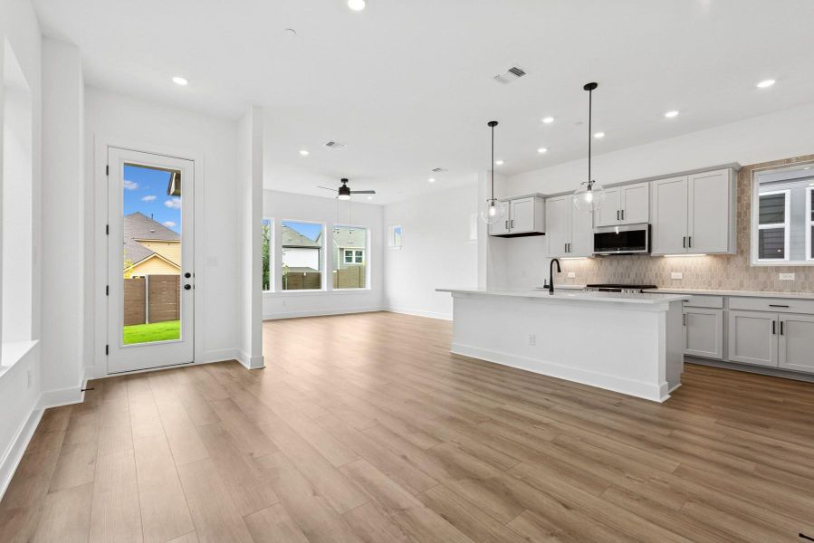 Dining Area - Kitchen Dining Area - Kitchen