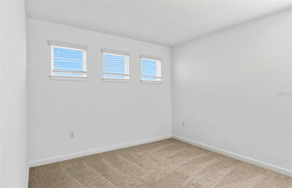 Spacious, unfurnished interior of a new home in Oakfield Trails, Parrish (Image 23).
